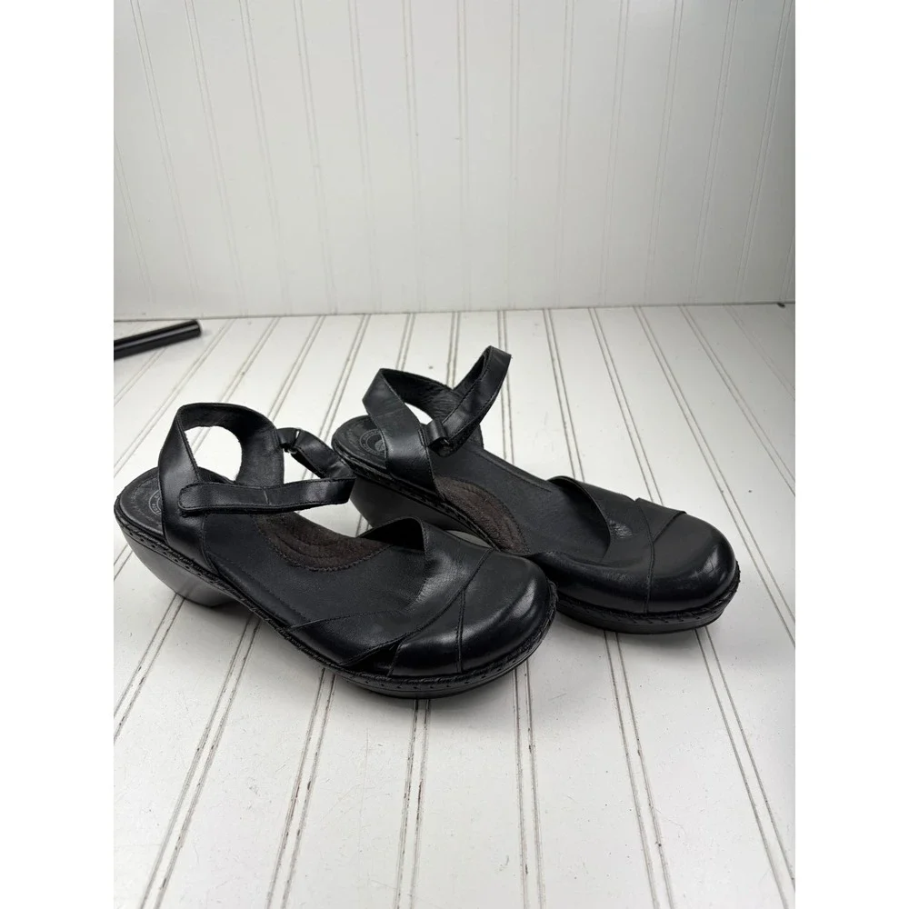 Nurture Black Leather Mary Jane Wedge Sandals Women's Size 8M